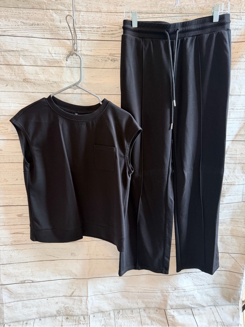 Women's Black Sleeveless Top & Drawstring Pants Set